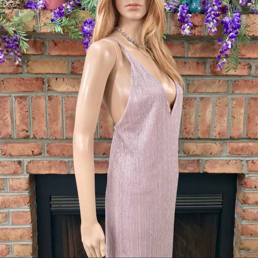 🔥NWT Blush Pink Express Dress